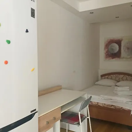 Nice Studio With Private Garden